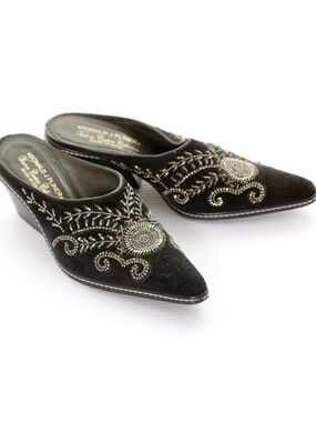 Donald J. Pliner Western Couture Collection Black Velvet Beaded Mules Women 7.5M
